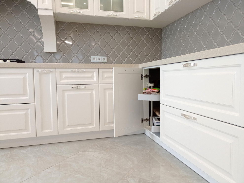 Кухня Париж в стиле современной классики