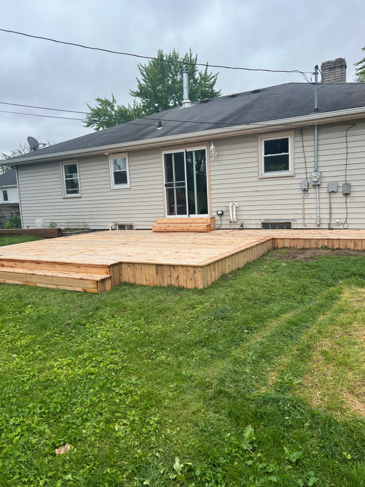 Menasha Cedar Deck