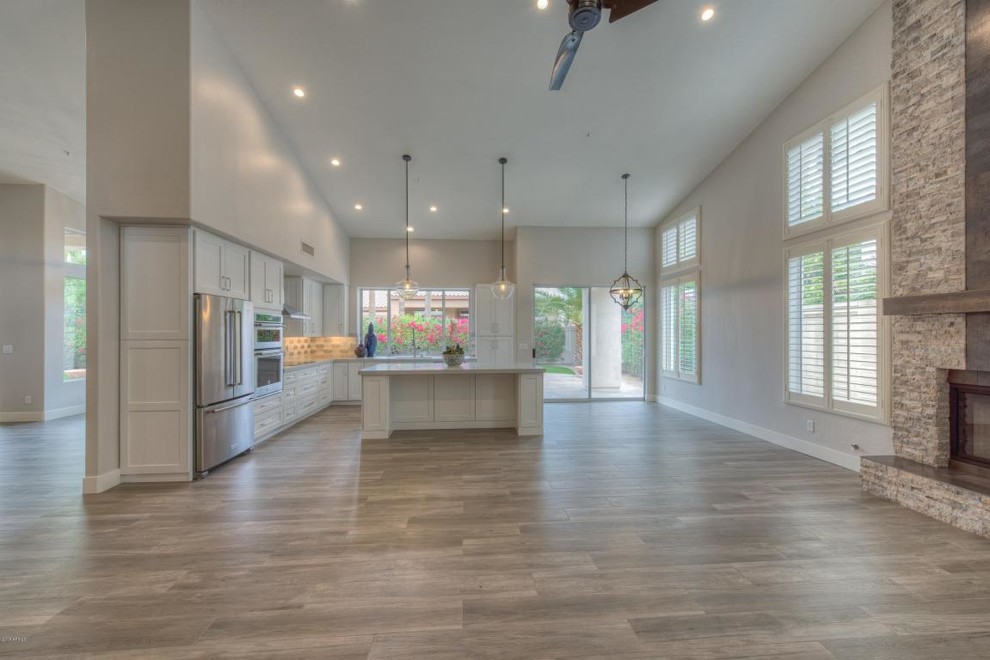 Inspiration for a transitional home design remodel in Phoenix