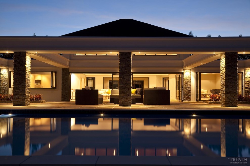 This is an example of a modern pool in Auckland.