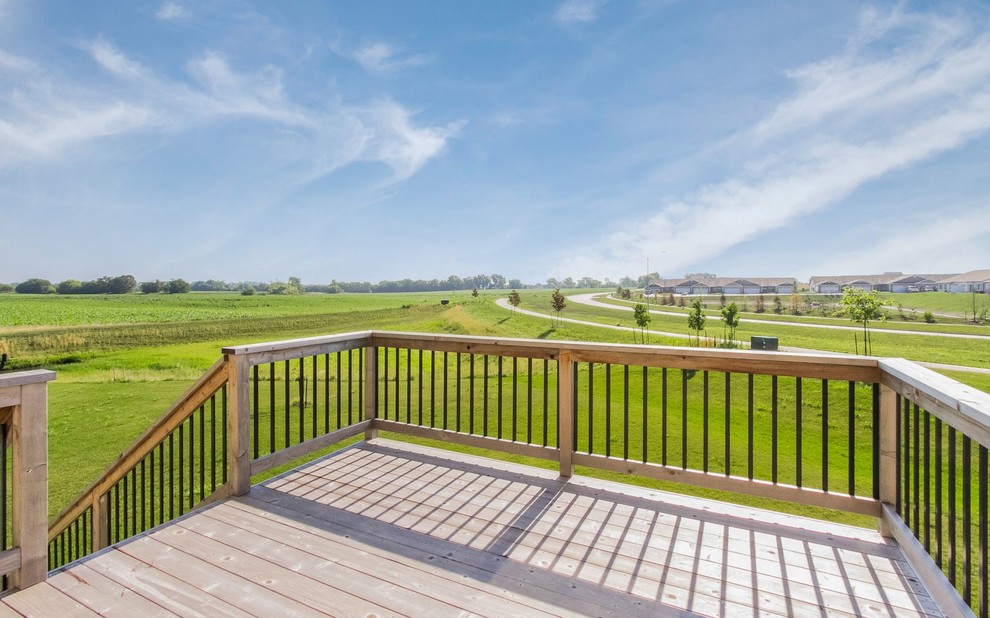 Example of a transitional backyard deck design