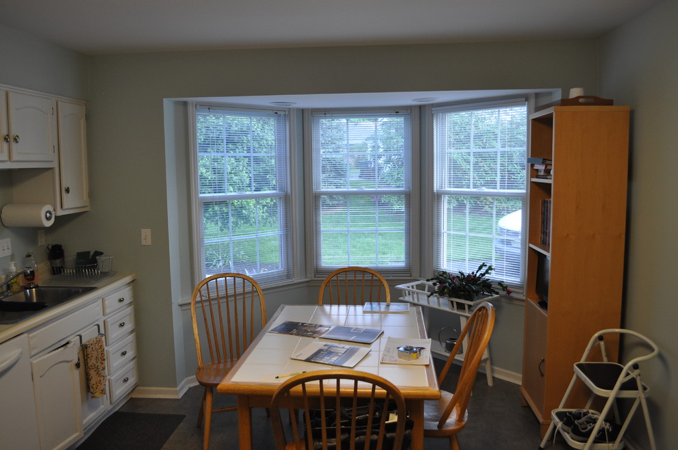 Inspiration for a transitional home design remodel in Cincinnati