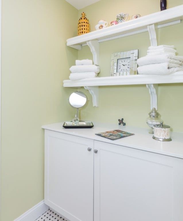 Inspiration for a transitional bathroom remodel in Boston