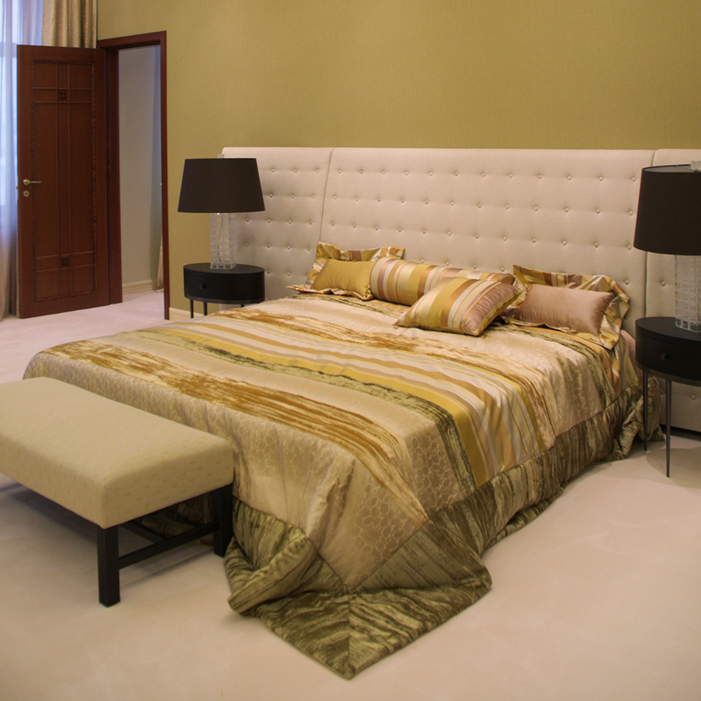 Интерьер спальни. Резиденция Монолит