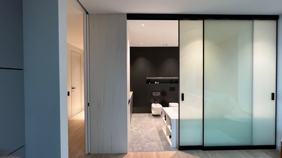 Фотосессия  - двери, мебель и перегородки в московской квартире