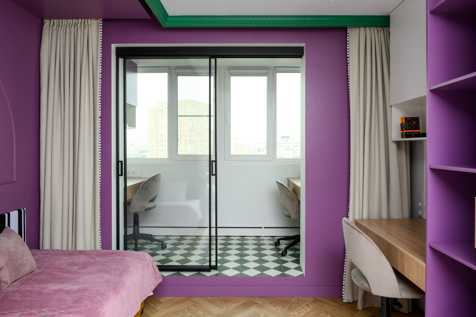 Квартирный вопрос - цветущая магнолия