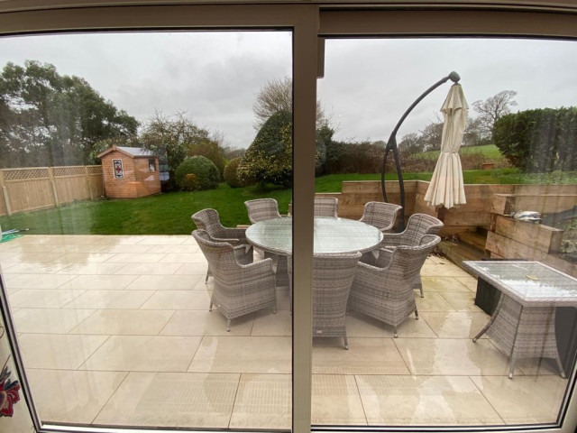LUXURY COTTAGE CONVERSION courtyard