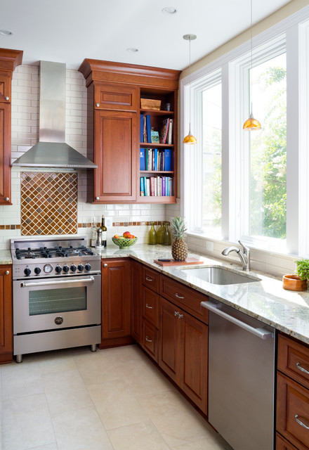 Kitchen of the Week: Better Storage Boosts a Compact Space