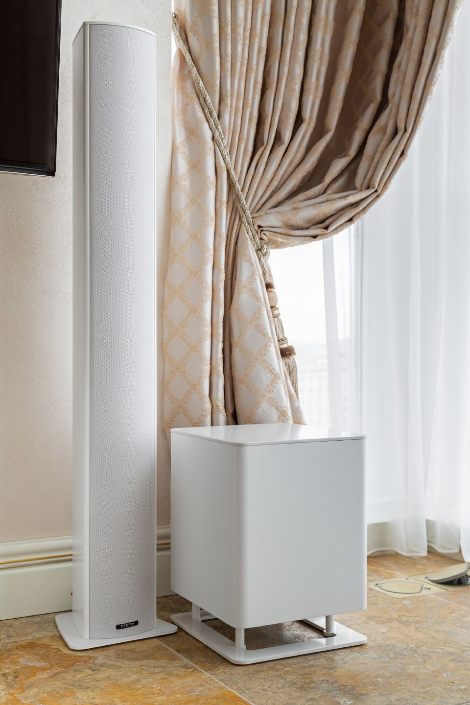 Rusakovskaya embankment