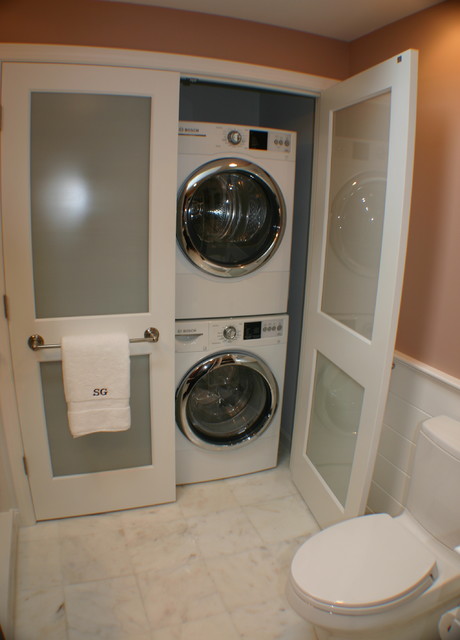Master bath / laundry - Transitional - Laundry Room 