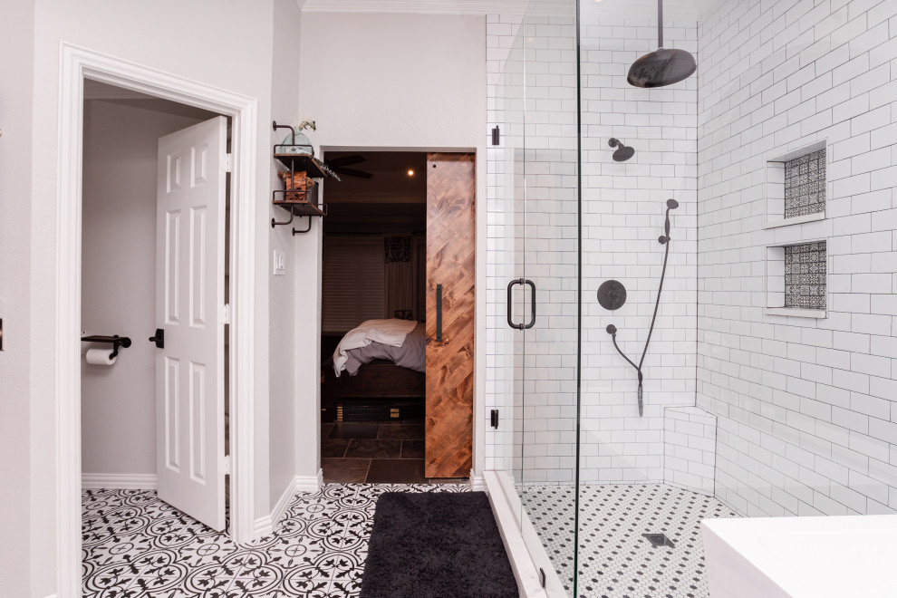 English Chestnut | Master Bathroom