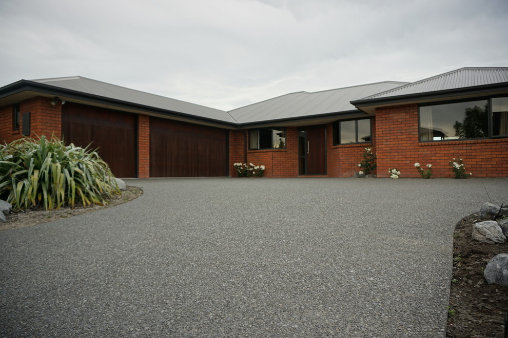 Inspiration for a modern garage in Christchurch.