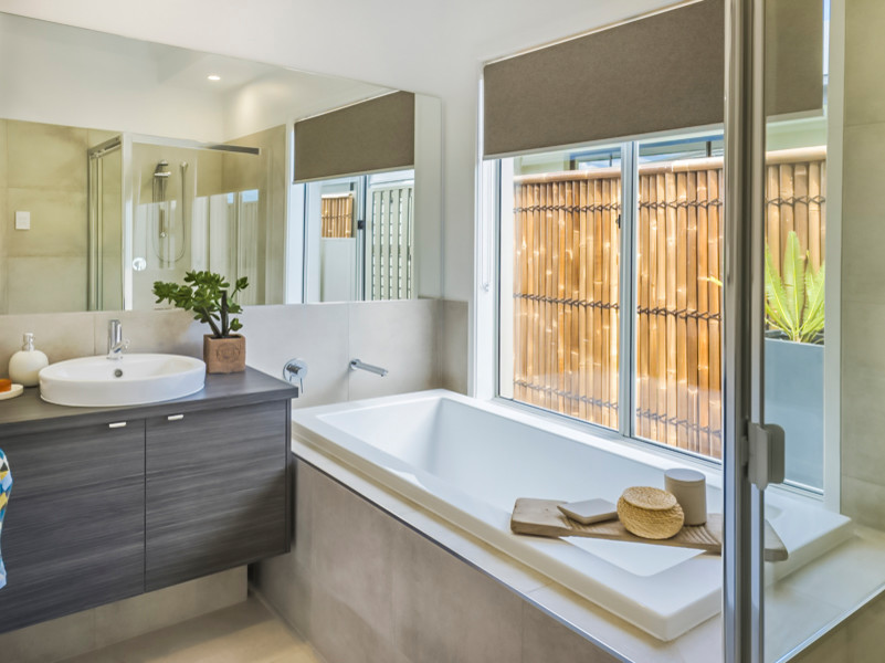 Country bathroom in Brisbane.