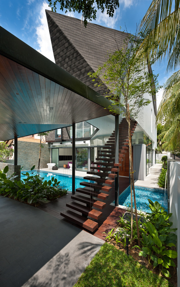 Design ideas for a contemporary staircase in Singapore.