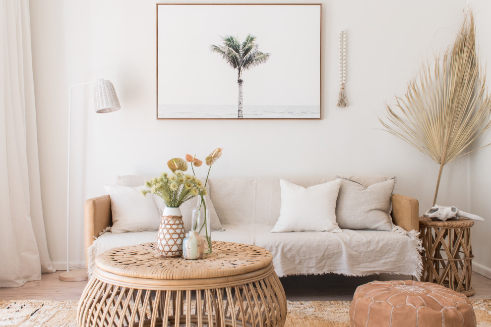 Photo of a beach style living room in Wollongong.