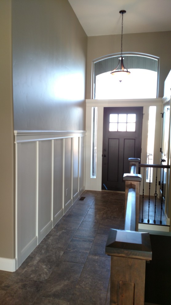 Entryway - eclectic entryway idea