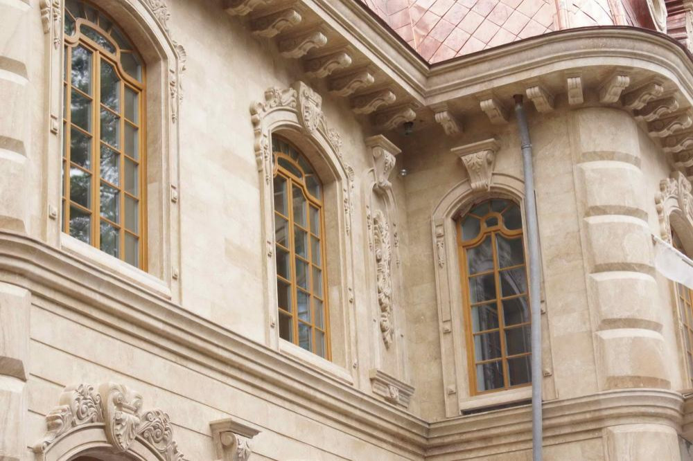 облицовка фасадов травертином из Ирана