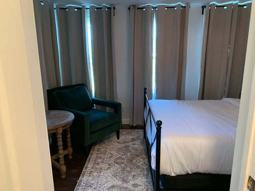 B&B Hawksbill Luray