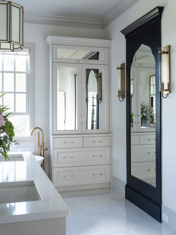 Home design - transitional home design idea