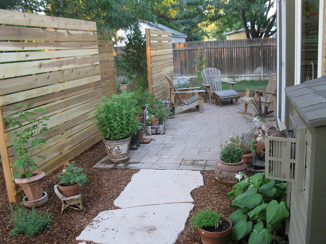 Cedar Privacy Screens Contemporary Landscape Boise By Farwest 