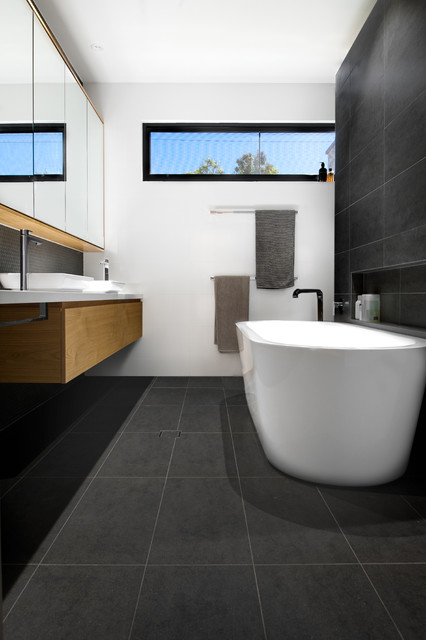 Thomas contemporary-bathroom