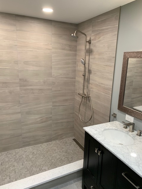 Orland Park - Master Bathroom