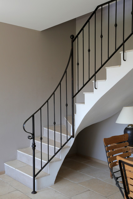 Esprit Mas moderne modern-staircase