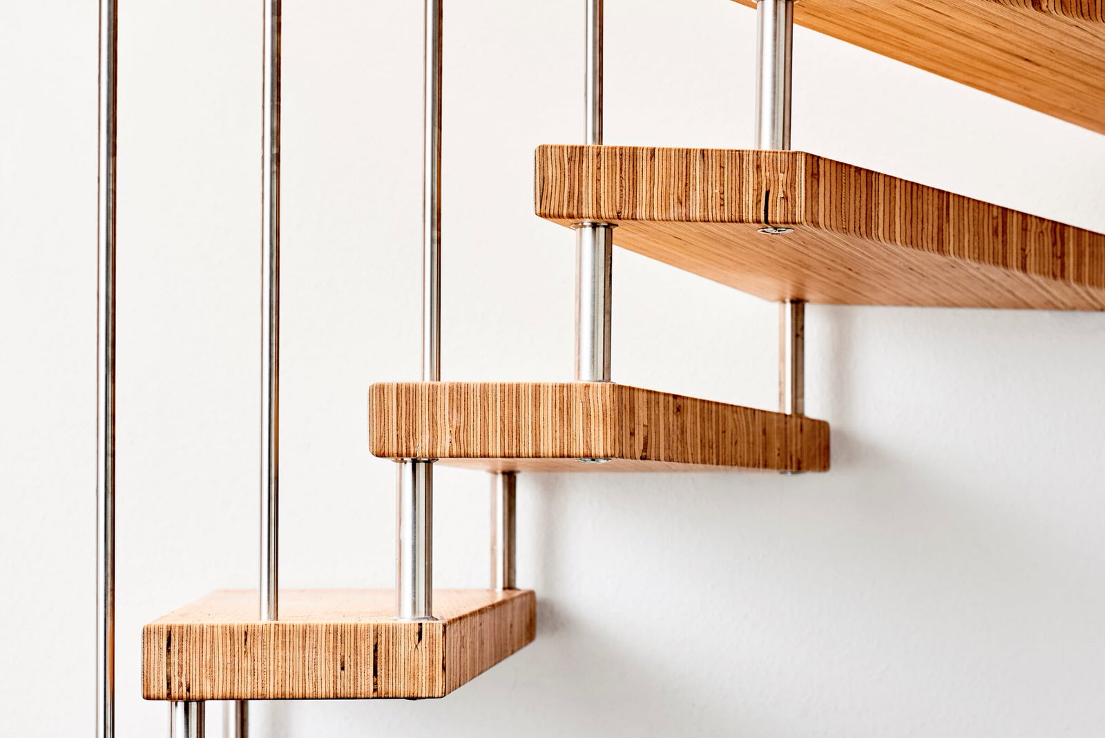 консольная лестница из BauBuche