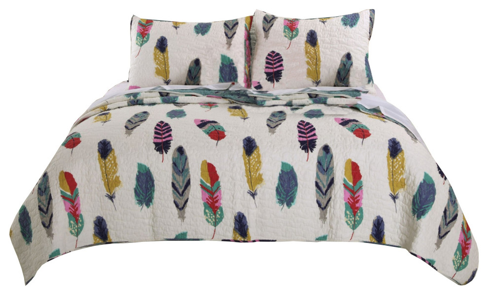 Boston 3 Piece Fabric King Size Quilt Set With Feather Prints