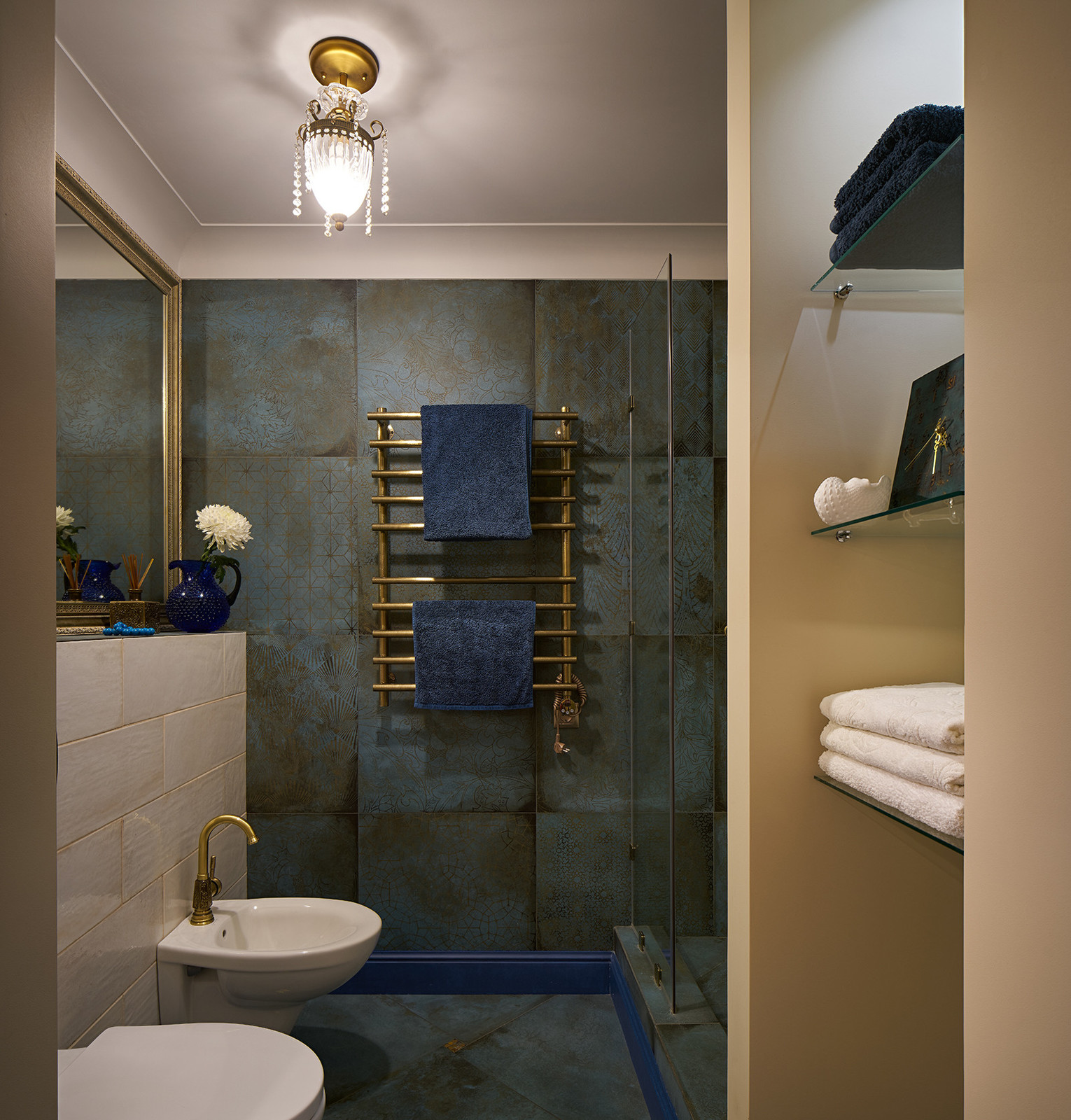 Маленькая квартира с видом на озеро | Traveler's Apartment