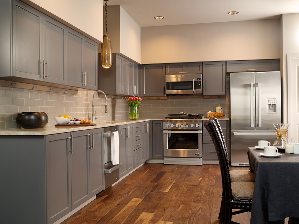 Kitchen - transitional kitchen idea in Seattle