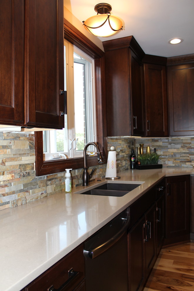 Inspiration for a transitional kitchen in Omaha.