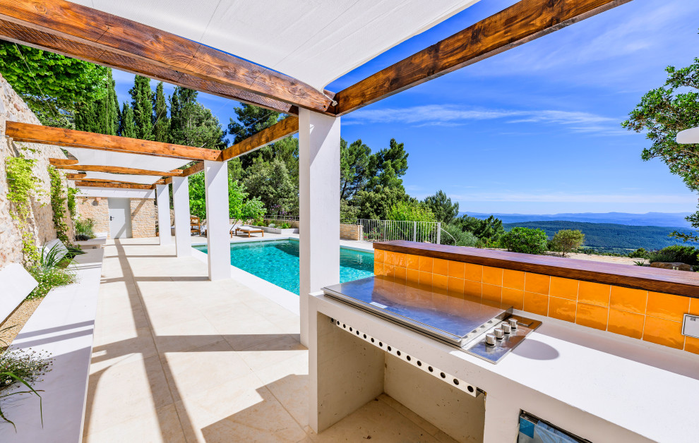 Tourtour - un  jardin dans le ciel