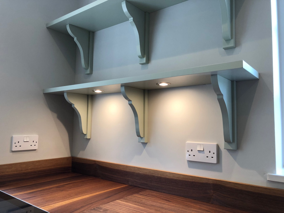 In Frame Shaker Kitchen