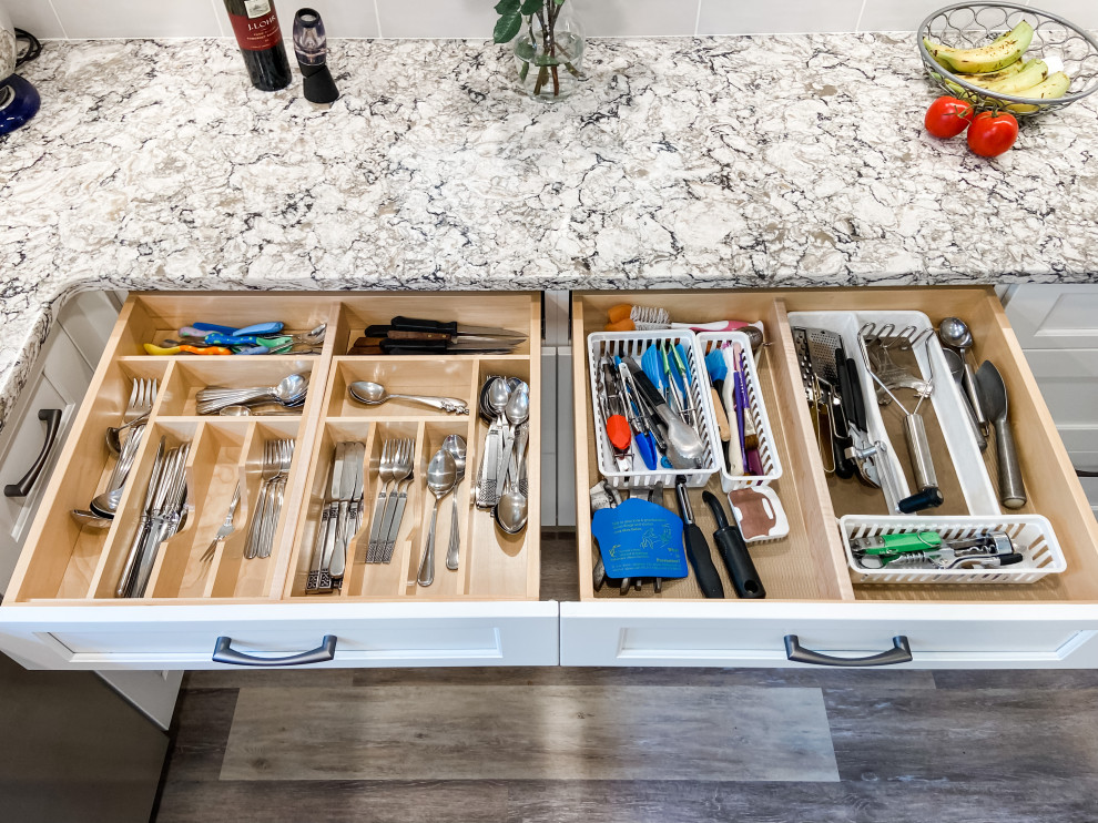 Inspiration for a transitional kitchen remodel in Baltimore