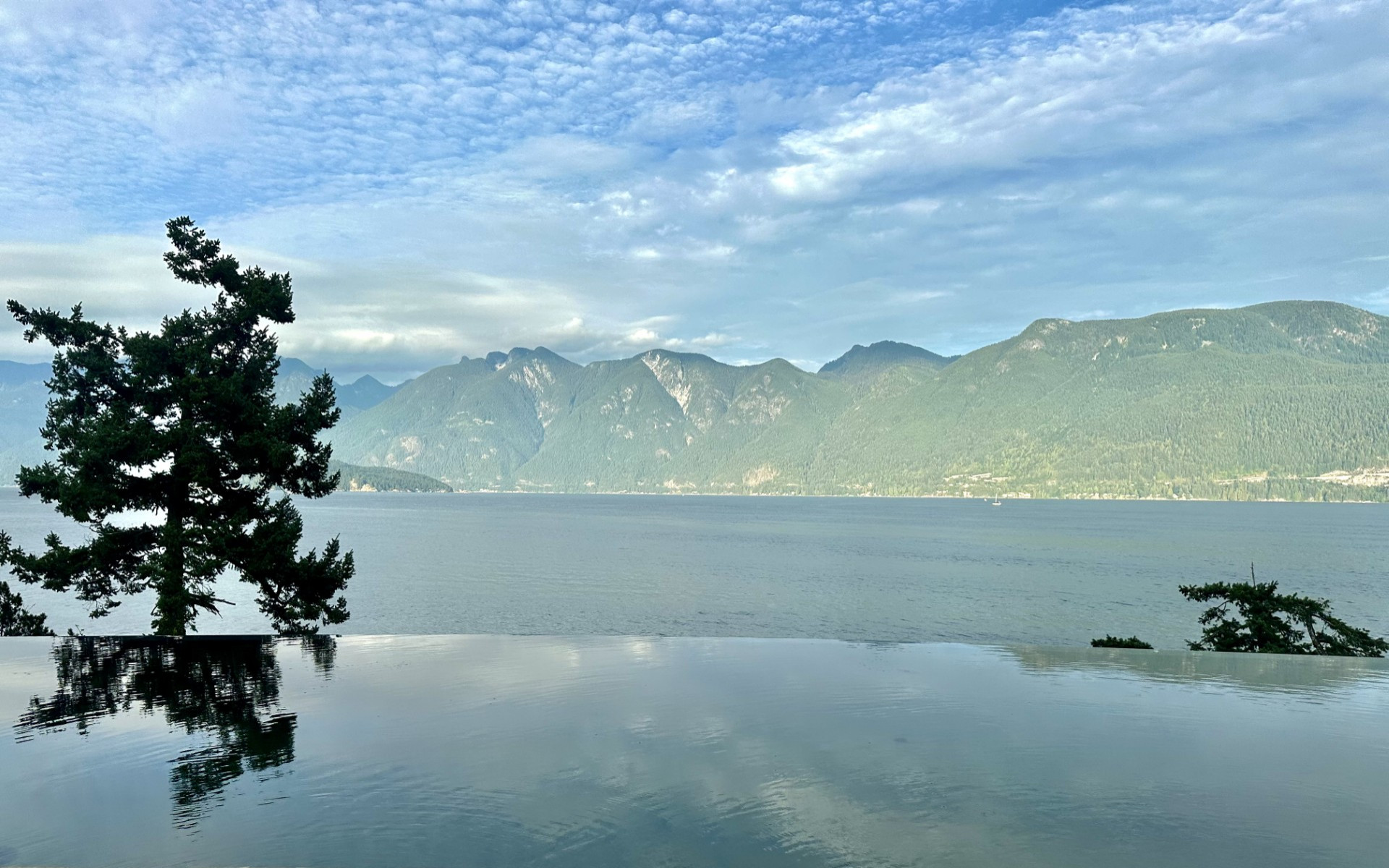 Bowen Island :  "Homage to Aker" (Guardian of Entrances)