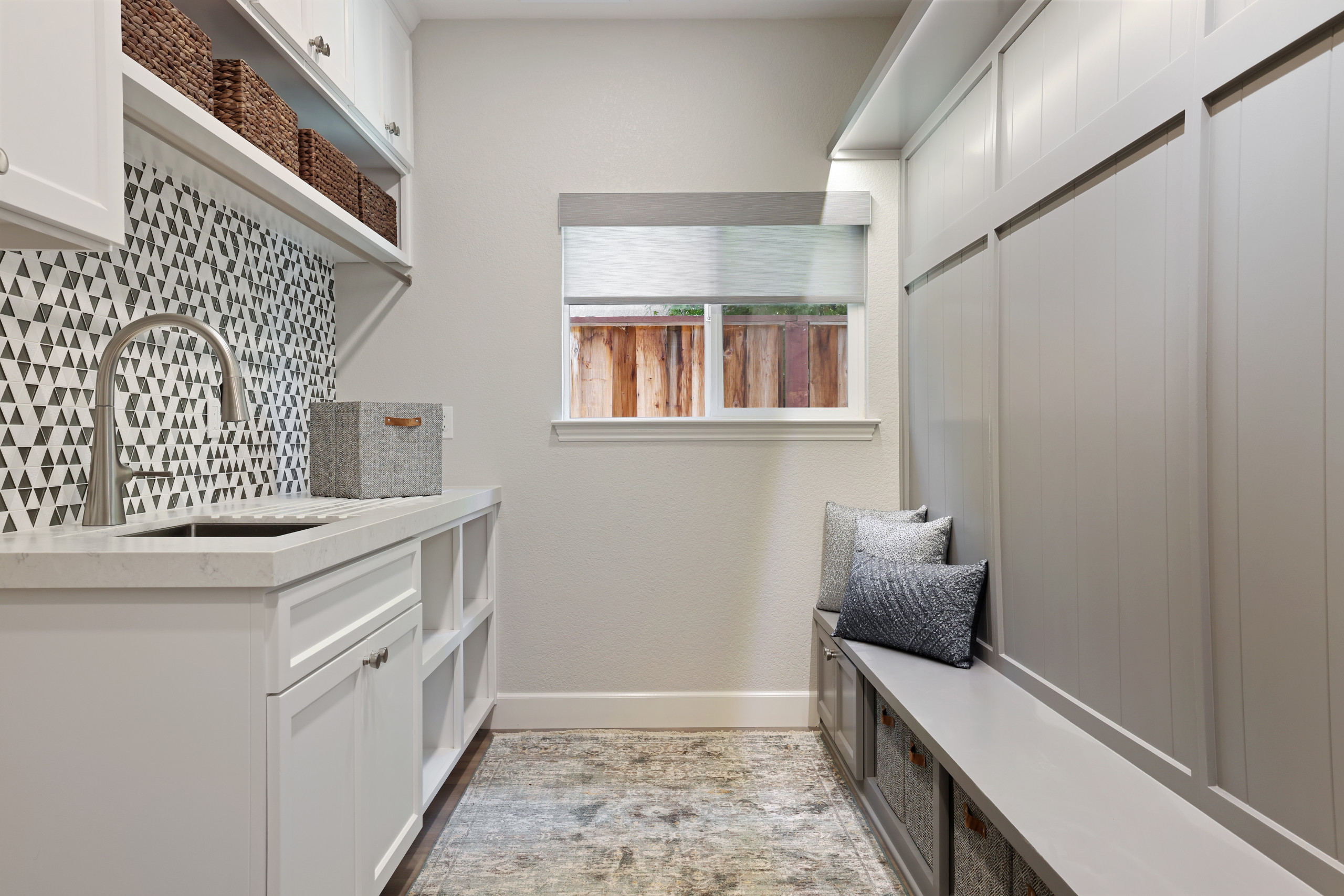 Highland Kitchen and Laundry Room