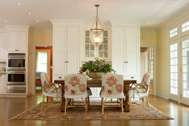 Eat in Dining area traditional-dining-room
