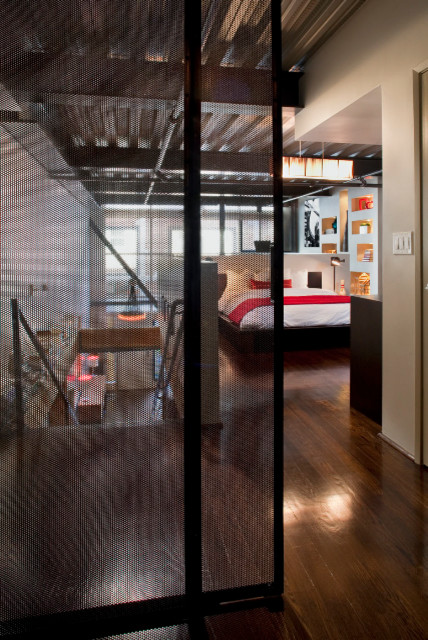 Design ideas for an industrial storage and wardrobe in San Francisco.