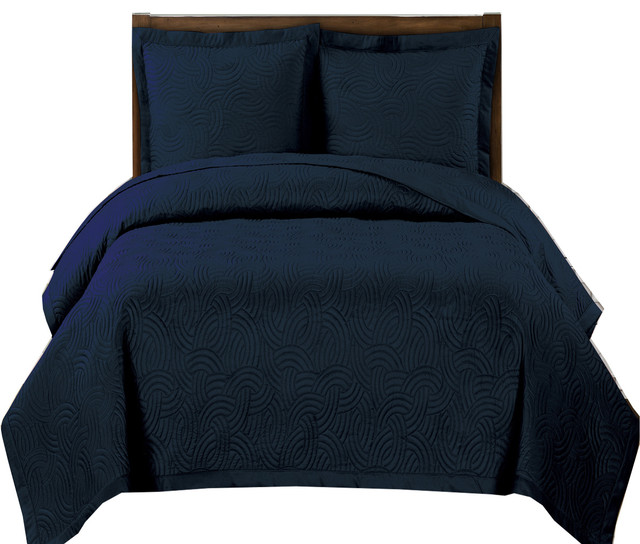Emerson Luxury Oversized 3 Piece Coverlet Set Ornamental Design Solid Quilts