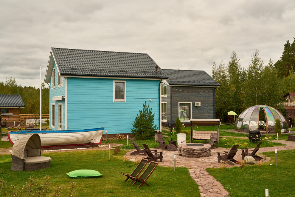 База отдыха на берегу озера. Ялкала.