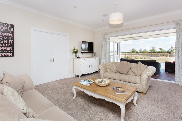 West Melton Home campagne-salon