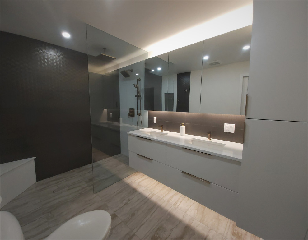 Barrhaven Modern Ensuite Bathroom