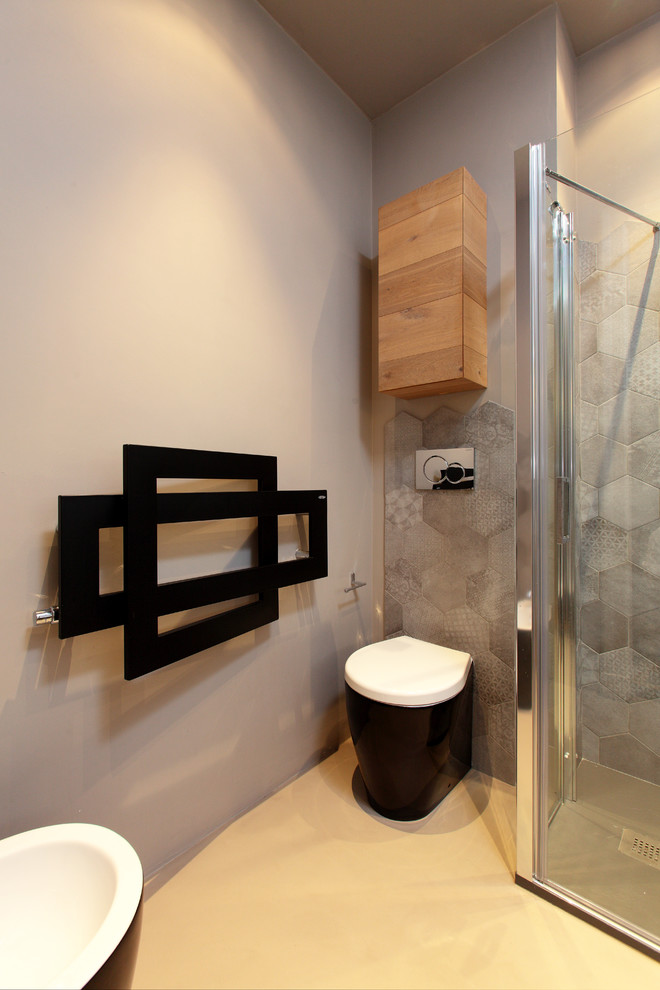 Inspiration for a contemporary bathroom in Turin.