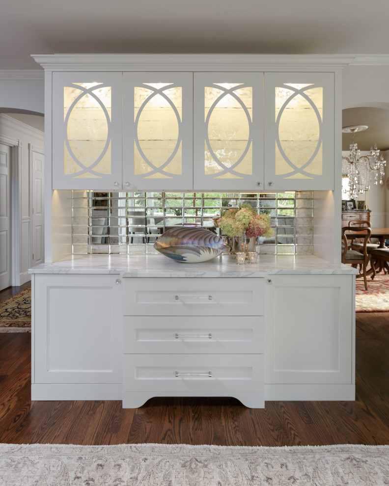 Transitional home design photo in Seattle