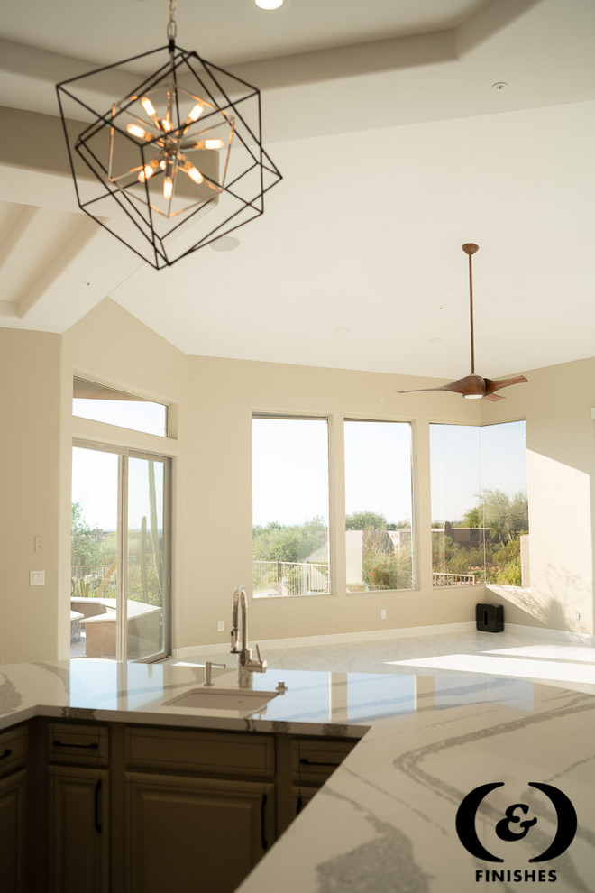 Transitional home design photo in Phoenix