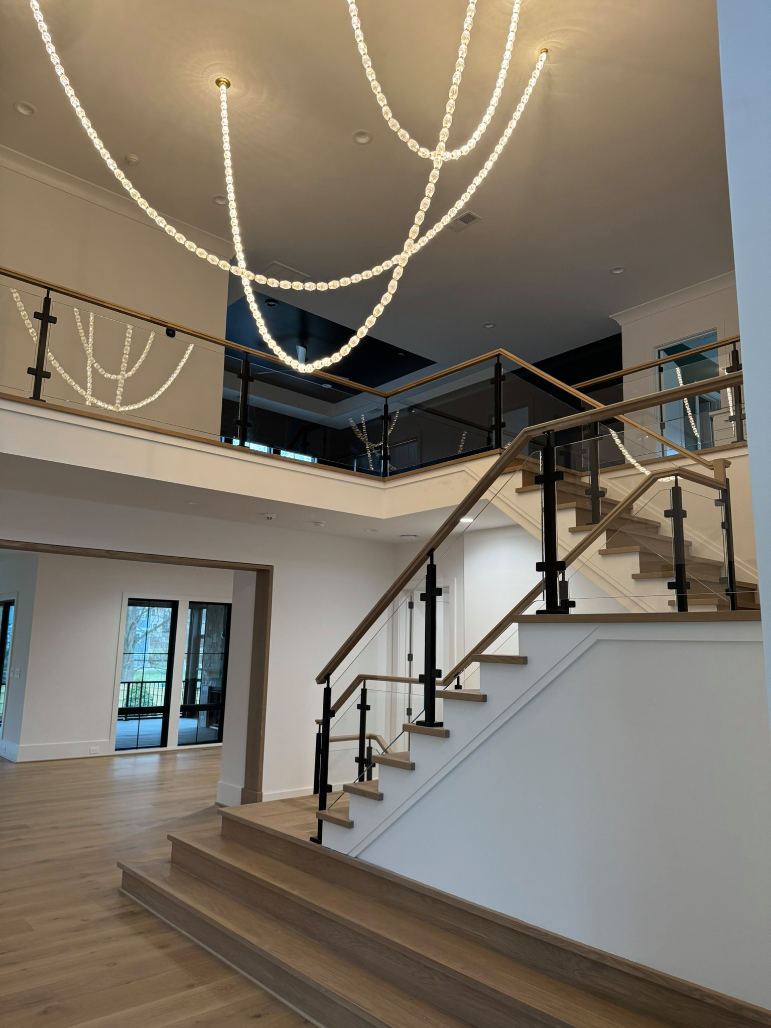 134_Modern White Oak Stair with Glass Balustrade, Vienna, VA 22180