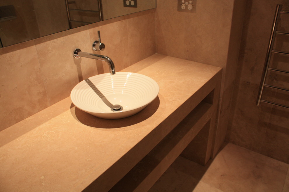 Contemporary bathroom in Sydney.