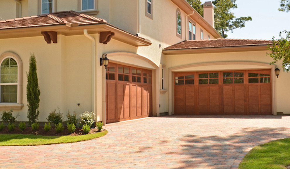 Photo of a transitional garage in Seattle.