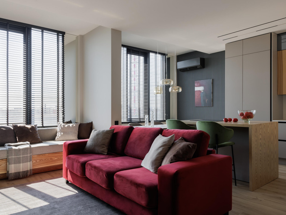 Современная квартира с бордовыми акцентами в ЖК "Притяжение" - 146 м2